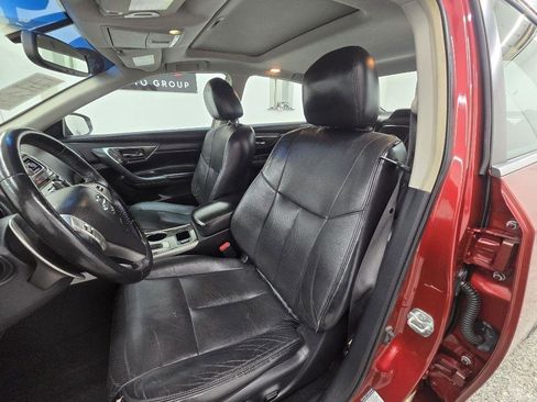 Used 2013 Nissan Altima 3.5 SL w/ Technology Pkg FWD image 13