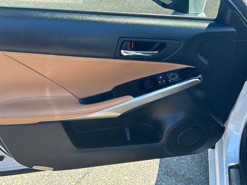 Used 2016 Lexus IS 200t RWD image 16