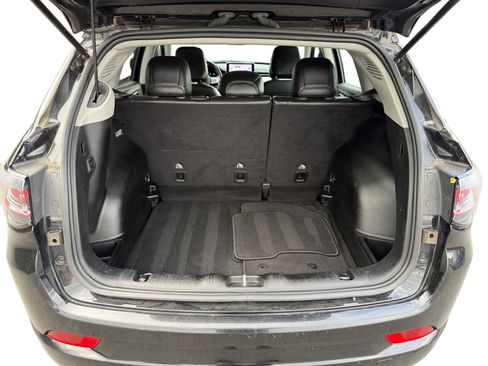 Used 2022 Jeep Compass Limited w/ Elite Group image 17