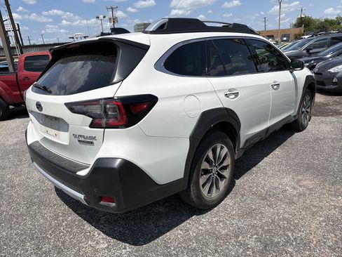 Certified 2025 Subaru Outback Touring AWD/4WD image 3