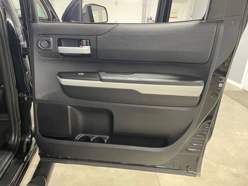 Used 2020 Toyota Tundra SR5 w/ SR5 Upgrade Package image 20