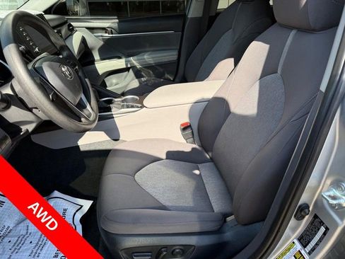 Used 2024 Toyota Camry LE AWD/4WD image 16
