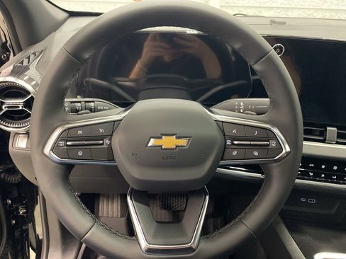 New 2026 Chevrolet Equinox LT w/ Convenience Package II image 23