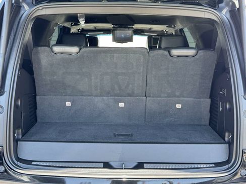 Used 2018 Cadillac Escalade Platinum AWD/4WD image 9
