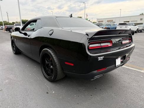 Used 2021 Dodge Challenger R/T Scat Pack RWD image 4