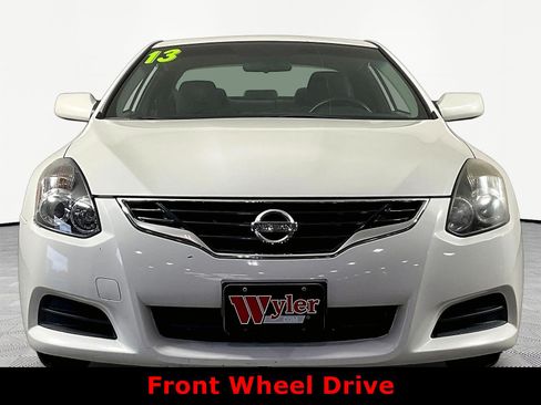 Used 2013 Nissan Altima 2.5 S FWD image 2