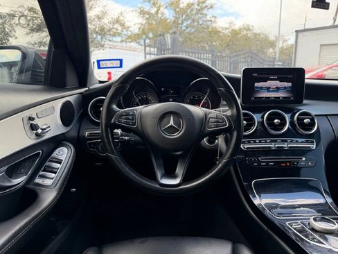 Used 2018 Mercedes-Benz C 300 Sedan image 21