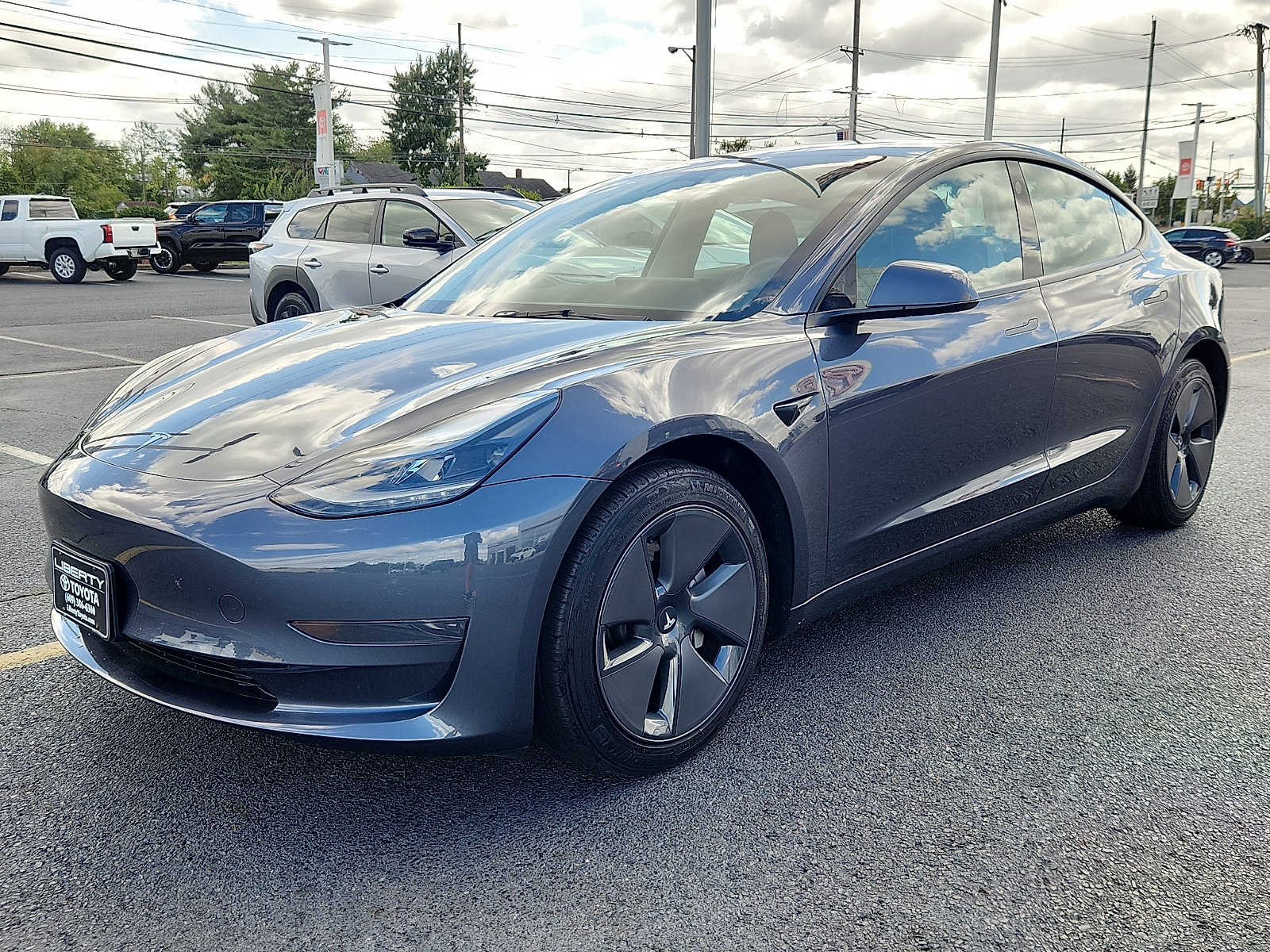 Used 2023 Tesla Model 3 Standard Range RWD image 3