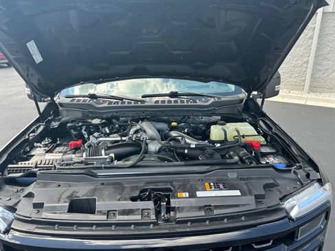 Certified 2023 Ford F250 Lariat w/ Lariat Ultimate Package AWD/4WD image 20