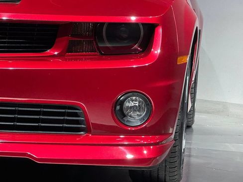 Used 2012 Chevrolet Camaro SS RWD image 4