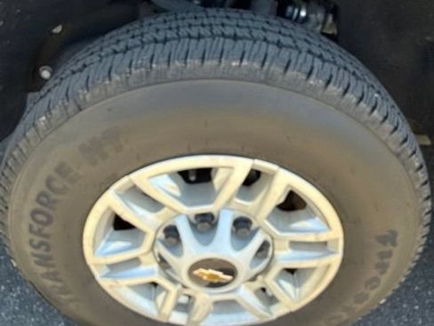 Used 2024 Chevrolet Silverado 2500 LT w/ Safety Package RWD image 15