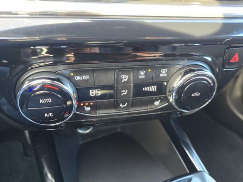 Certified 2025 Chevrolet Trax RS w/ Driver Confidence Package image 26