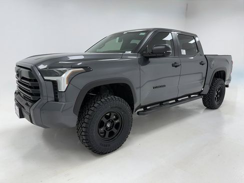 New 2026 Toyota Tundra SR5 w/ SR5 Convenience Package image 5