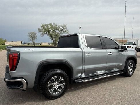 Used 2023 GMC Sierra 1500 SLT w/ SLT Convenience Package AWD/4WD image 8