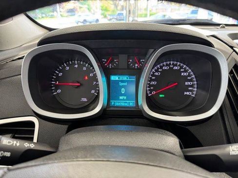 Used 2017 Chevrolet Equinox Premier w/ Enhanced Convenience Package FWD image 17