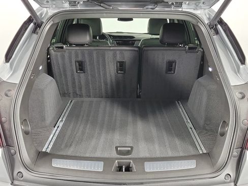 Used 2024 Cadillac XT5 Premium Luxury FWD image 8