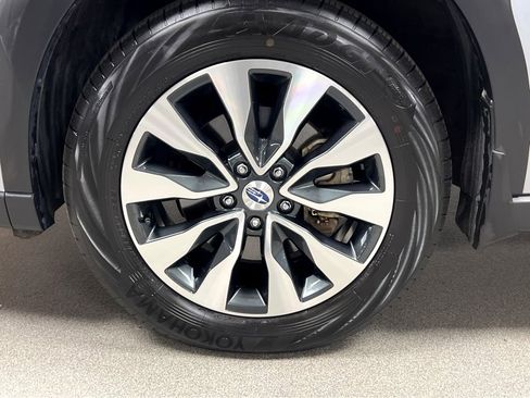 Used 2024 Subaru Outback Touring XT AWD/4WD image 37