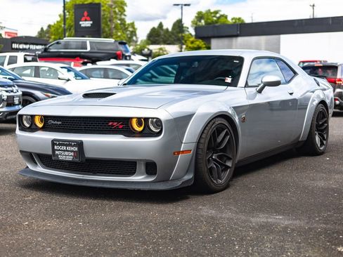 Used 2022 Dodge Challenger R/T Scat Pack RWD image 7