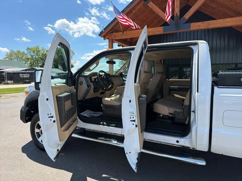 Used 2016 Ford F350 Lariat w/ Lariat Interior Package AWD/4WD image 7