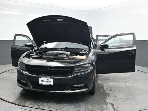 Used 2021 Dodge Charger SXT AWD/4WD image 50
