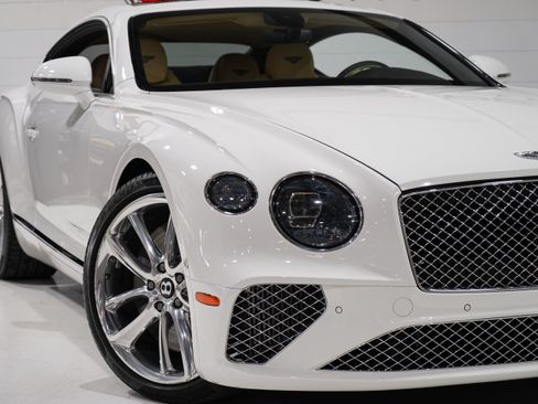 Used 2020 Bentley Continental GT AWD/4WD image 25