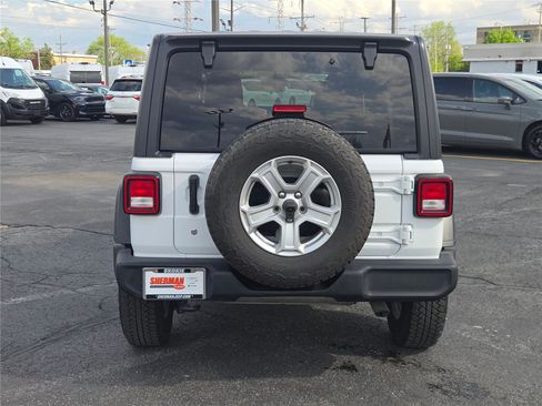 Certified 2018 Jeep Wrangler Unlimited Sport S AWD/4WD image 16