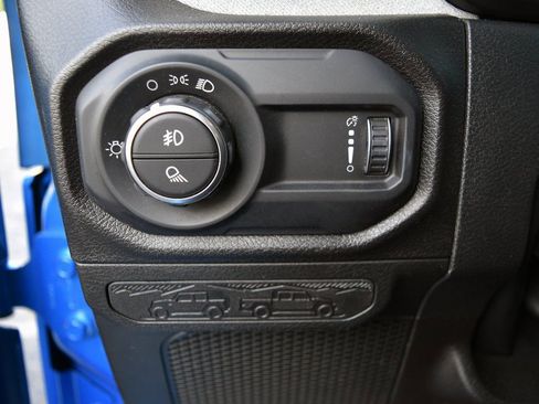 Used 2024 Jeep Gladiator Sport image 22