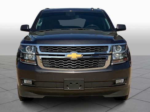 Used 2018 Chevrolet Suburban LT AWD/4WD image 4