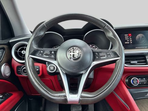 Used 2018 Alfa Romeo Stelvio Ti AWD/4WD image 20