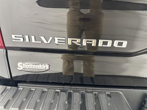 Used 2022 Chevrolet Silverado 1500 High Country w/ Technology Package AWD/4WD image 41
