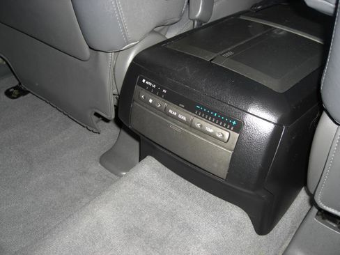 Used 2005 Lexus GX 470 image 16