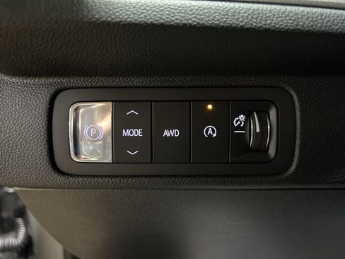 New 2026 Chevrolet Traverse LT w/ Midnight/Sport Edition image 21