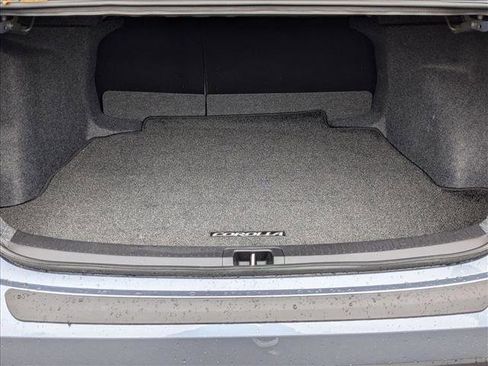 Used 2026 Toyota Corolla LE image 8