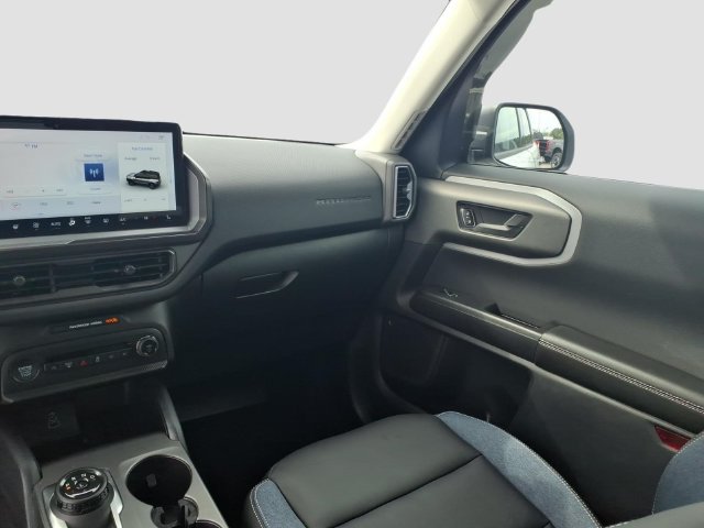 Used 2025 Ford Bronco Sport Outer Banks AWD/4WD image 14