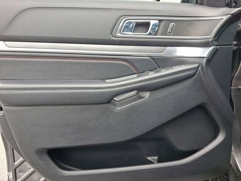 Used 2018 Ford Explorer Sport AWD/4WD image 17