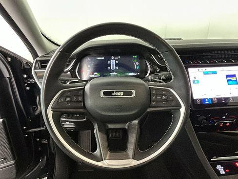 Used 2024 Jeep Grand Cherokee Limited 4xe AWD/4WD image 16