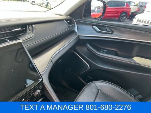 Used 2022 Jeep Grand Cherokee L Limited w/ Luxury Tech Group II AWD/4WD image 28