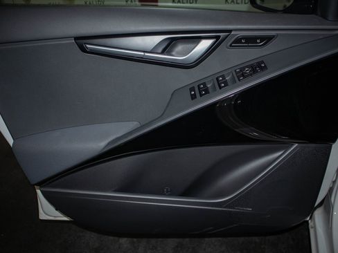 New 2023 Kia Niro Wave image 11