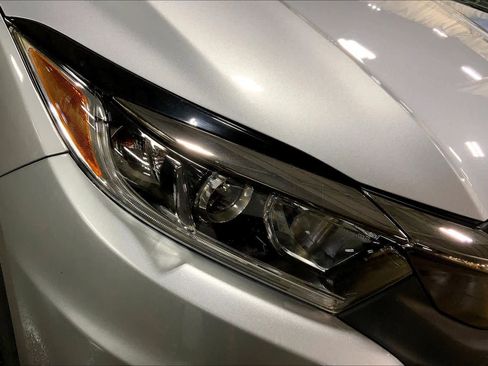 Used 2022 Honda HR-V LX image 27