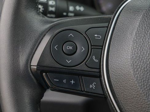 Used 2022 Toyota RAV4 XLE Premium FWD image 24