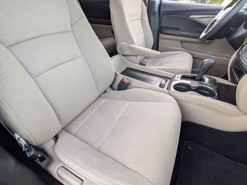 Used 2017 Honda Pilot EX image 30