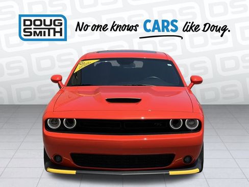 Used 2023 Dodge Challenger R/T w/ Plus Package image 8