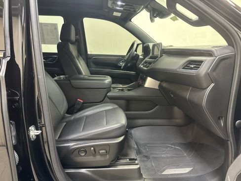 Used 2023 Chevrolet Tahoe LT w/ LT Signature Plus Package AWD/4WD image 16