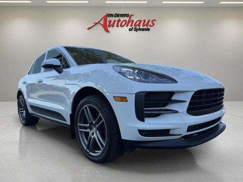 Used 2020 Porsche Macan AWD/4WD image 1