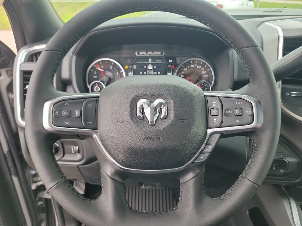 New 2027 RAM 3500 Big Horn AWD/4WD image 17