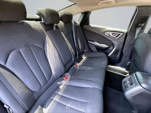Used 2016 Chrysler 200 Limited w/ Convenience Group FWD image 27
