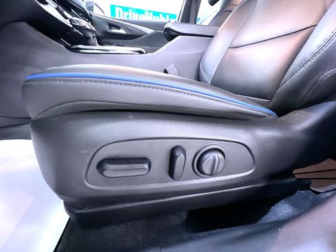 Used 2024 Buick Envista Sport Touring w/ Convenience I Package FWD image 13