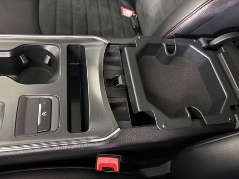 Used 2022 Ford Edge ST-Line image 28