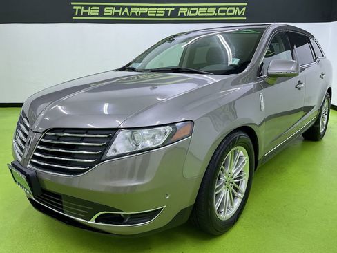 Used 2017 Lincoln MKT AWD w/ Technology Package image 5