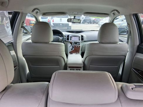 Used 2012 Toyota Venza XLE image 12